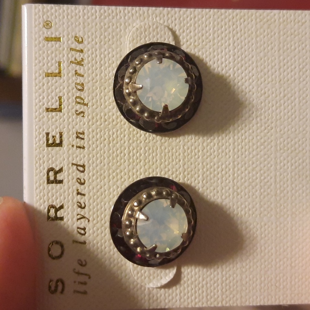 SORRELLI Vintage Retired Crystal Stud Post Earrings - Never Worn!